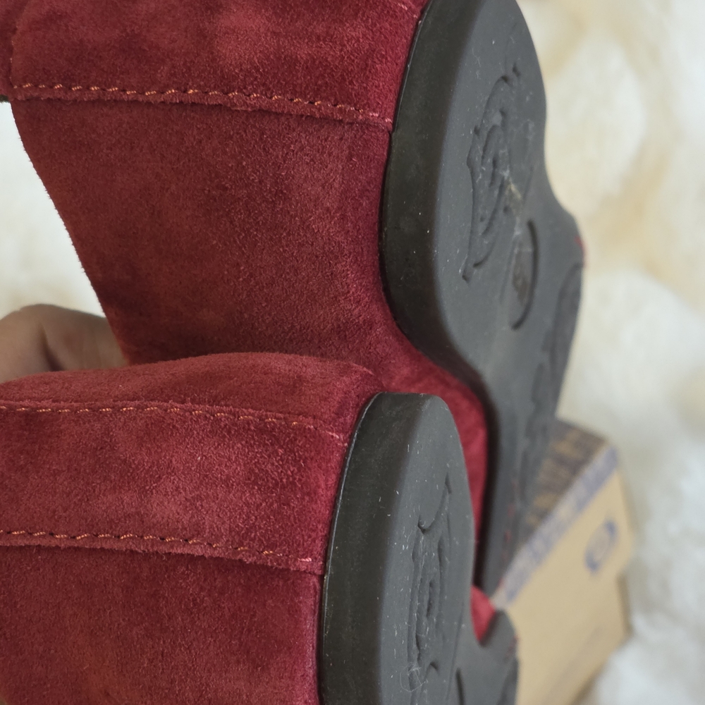 Born Red (Opera) Suede Flats Sz 7 M - Picture 4 of 10